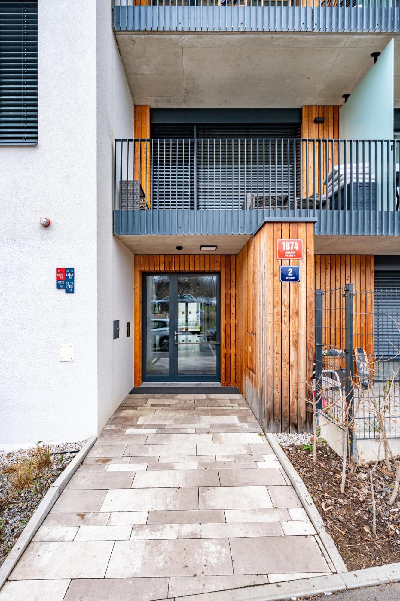 Prague Days - Studio - Terrace - Private Parking Exterior foto